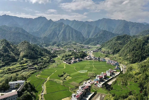 村里变样了!|脱贫效果好 欢快歌声扬 - 溆浦县人民政府