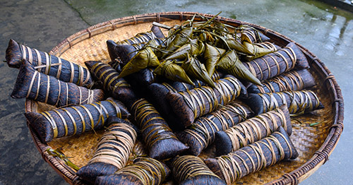 思蒙镇管竹垅村包笋壳粽子过大端午